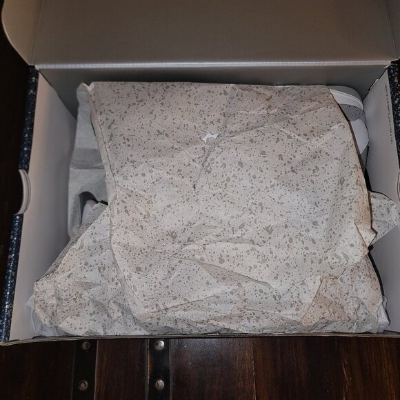 Jordan 4 Retro Navy Blue 💙 LIKE NEW + FREE NIKE SOCKS - Picture 11 of 12